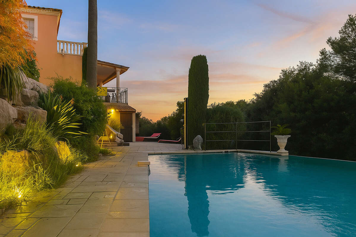 Maison à CAGNES-SUR-MER