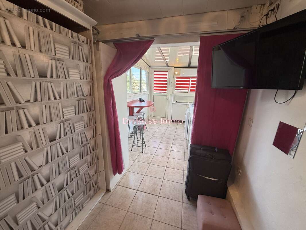 Appartement 24 m² à Agde  - photo 18