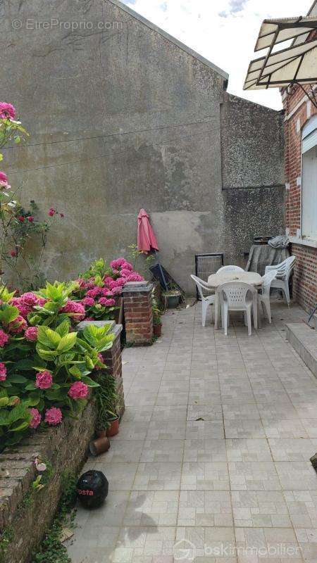 Maison à VILLERS-BRETONNEUX