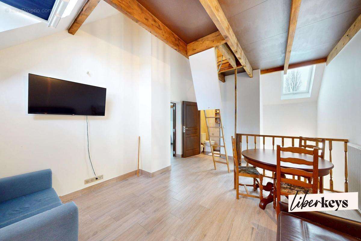 Maison à THOIRY