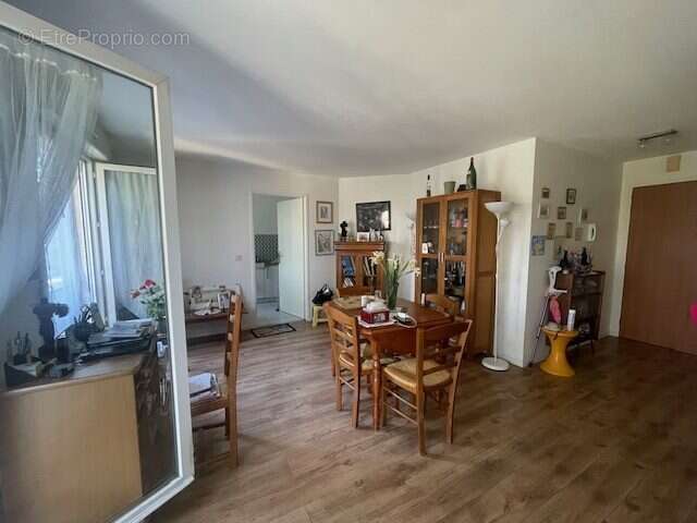 Appartement à LE BLANC-MESNIL