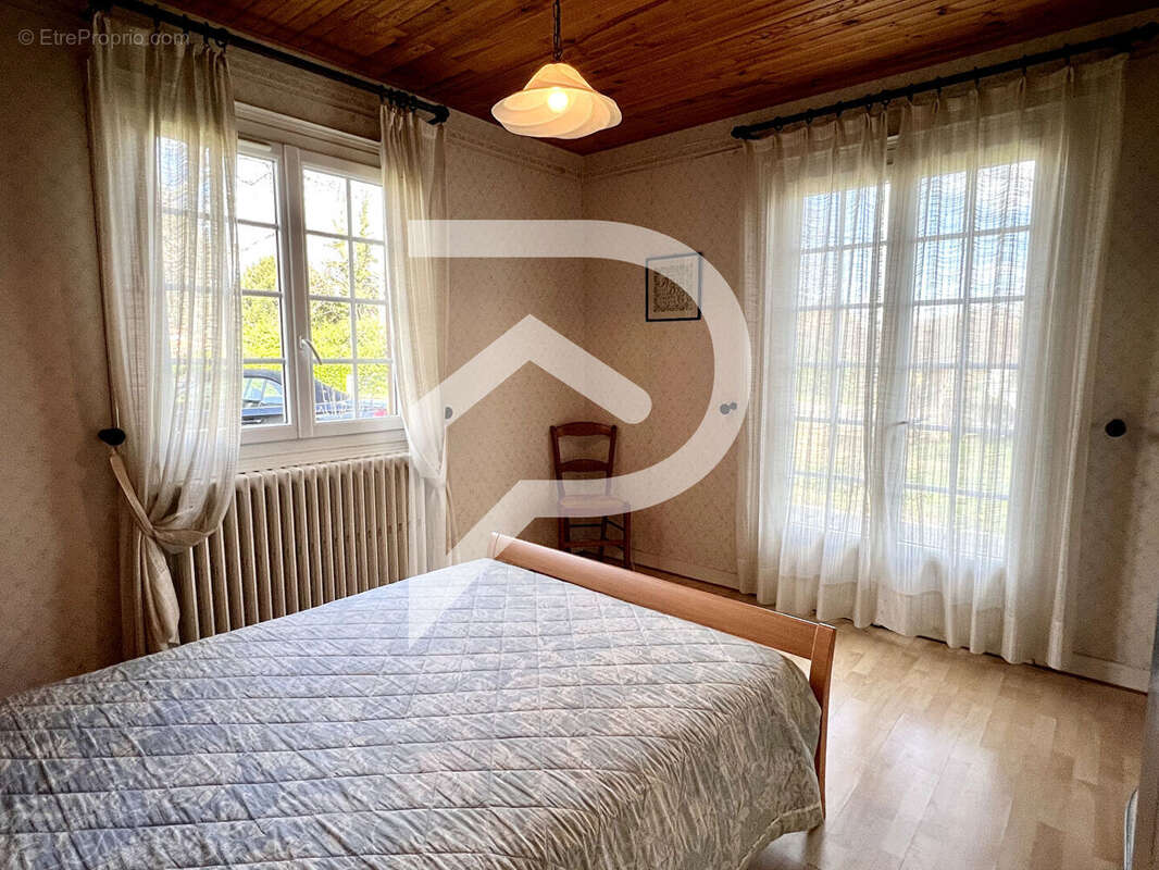 Maison à LAMONZIE-SAINT-MARTIN