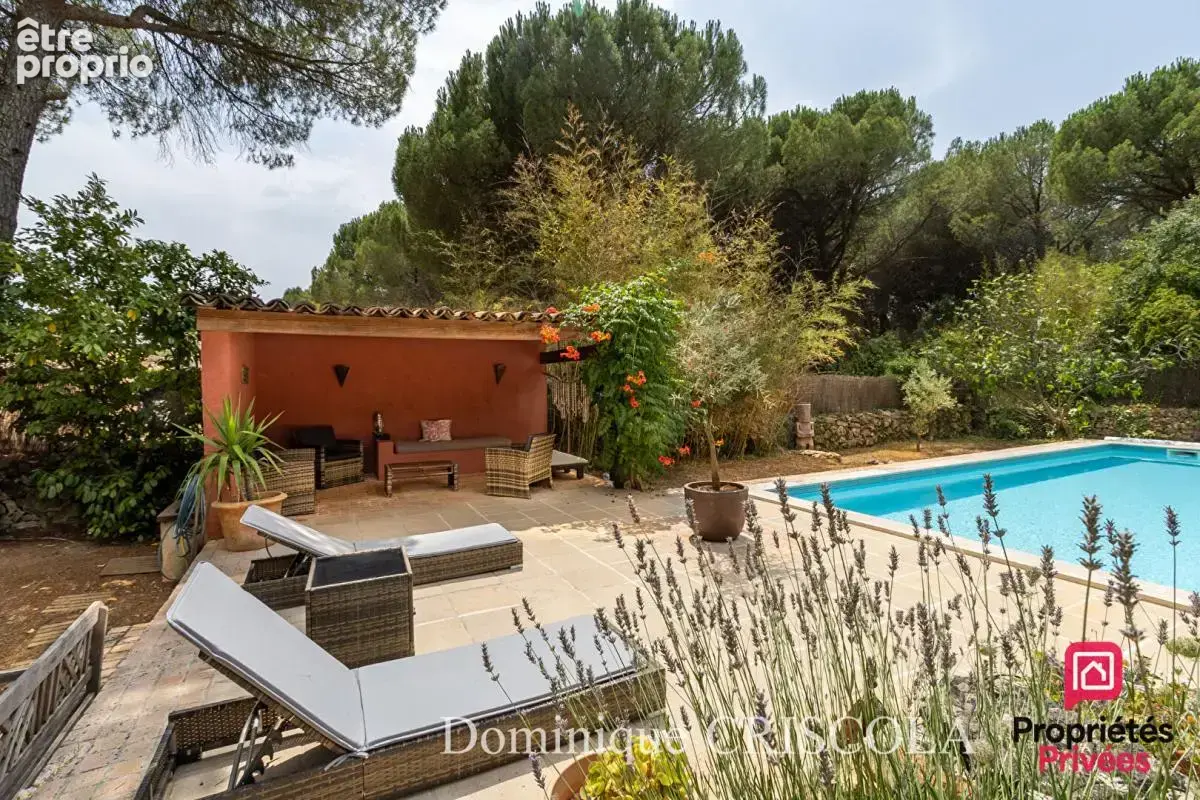 CAMPS LA SOURCE - Maison de charme avec piscine et dépendances en plein coeur de la Provence Verte - photo 18