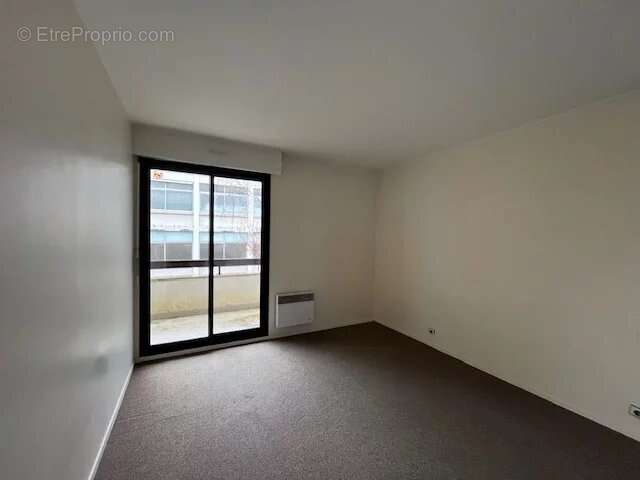 Appartement à MONTROUGE
