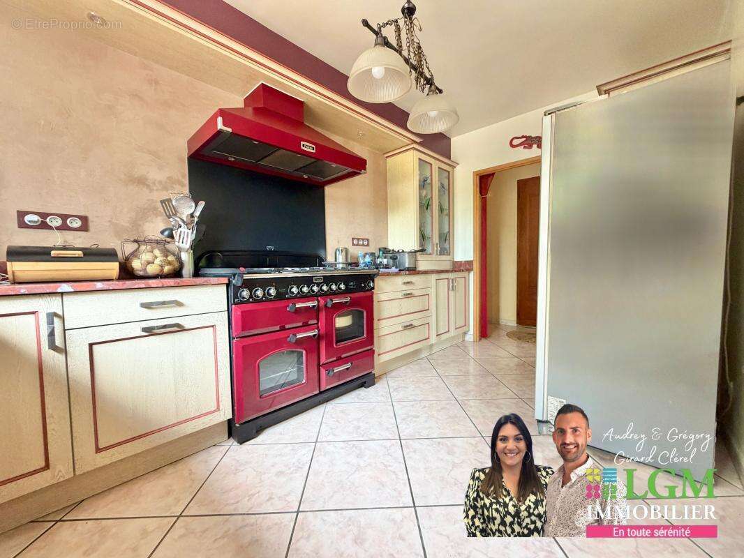 Maison de plain-pied, 4 chambres, piscine, 1000m2 de terrain, au calme, proche du centre - photo 14