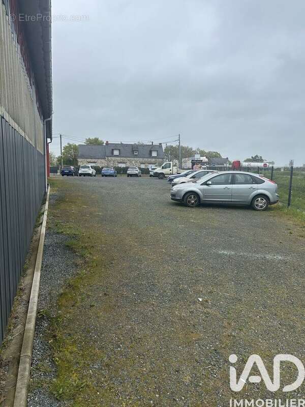 Photo 6 - Autre à POUILLE-LES-COTEAUX