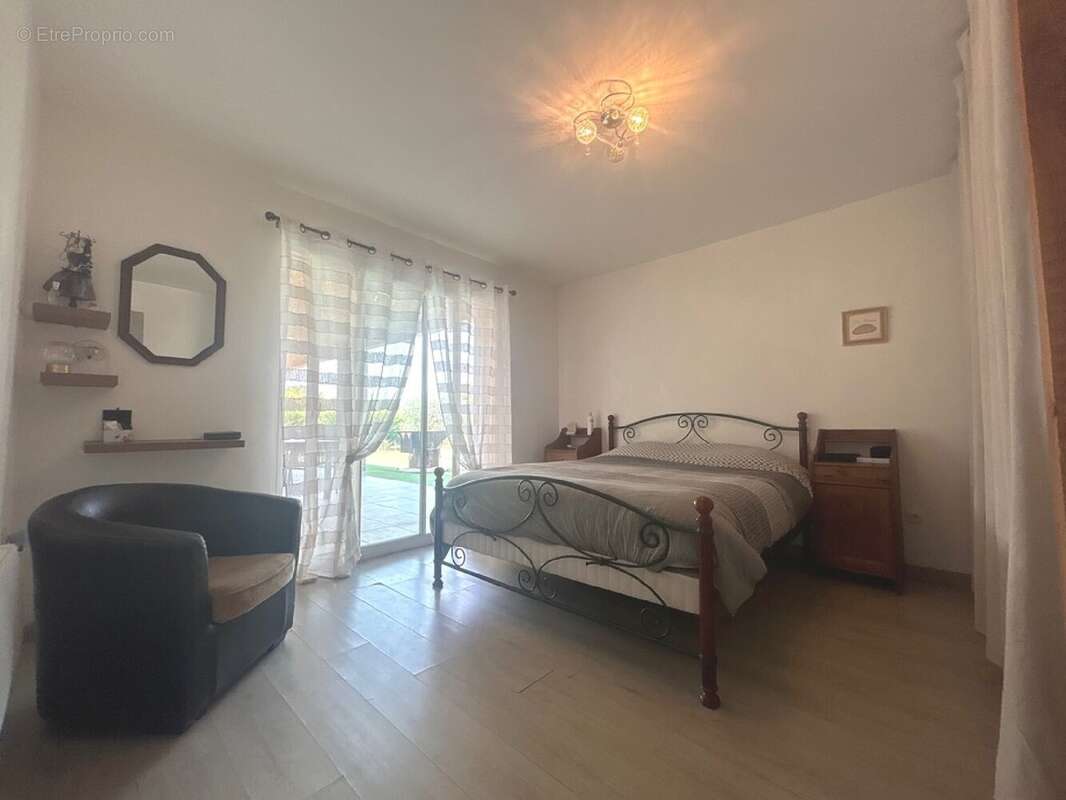 Maison 5 pièces 135 m² à vendre à Ambres (81500) - photo 8
