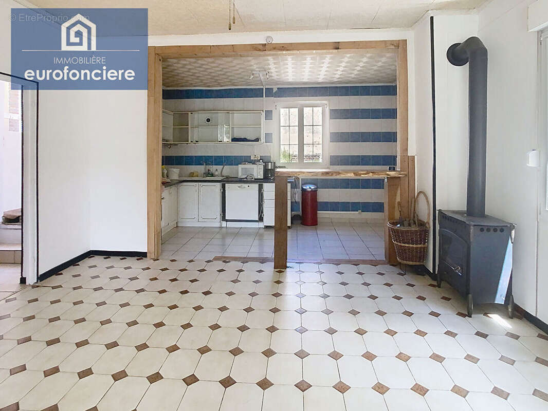 Maison à AIX-EN-OTHE