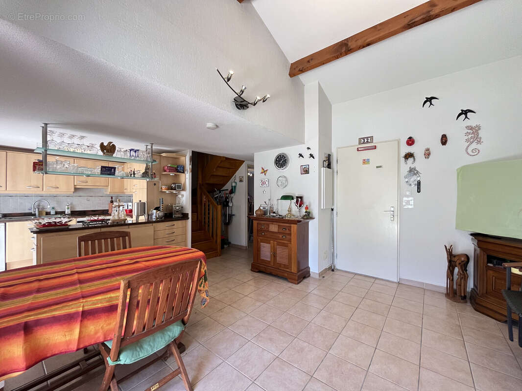LE CAP D'AGDE - PINEDE - Villa individuelle avec garage dans une résidence sécurisée - photo 4