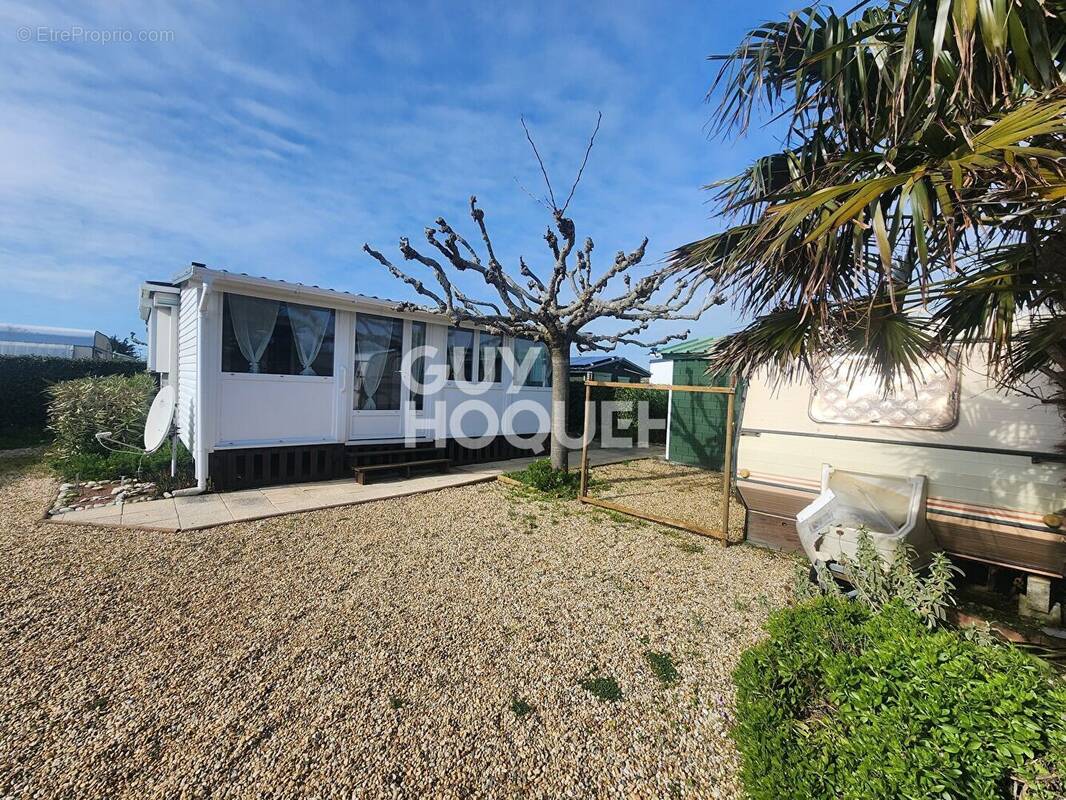 Terrain à SAINT-DENIS-D'OLERON