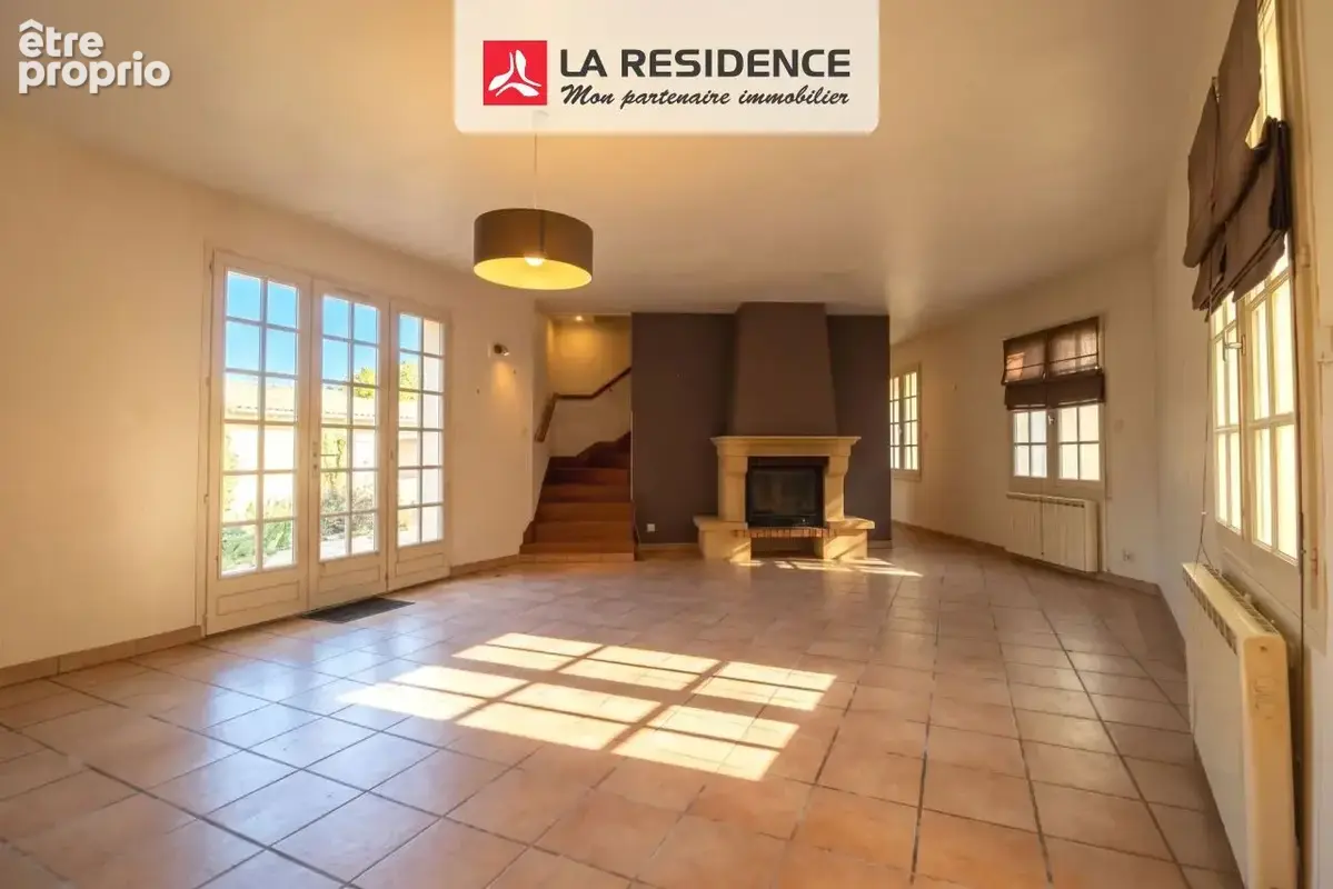 Maison 5 pièces 103 m² à vendre à Houdan (78550) - photo 2