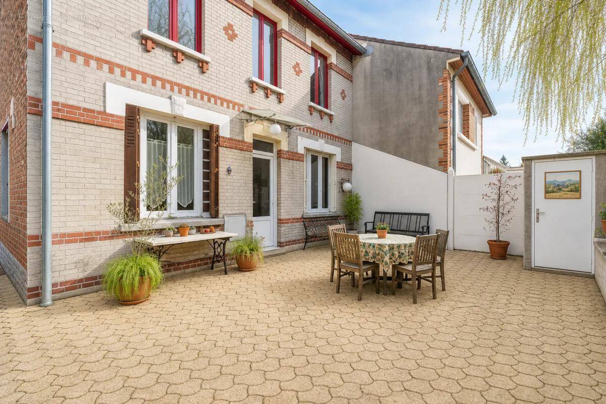 Maison à FONTENAY-SOUS-BOIS