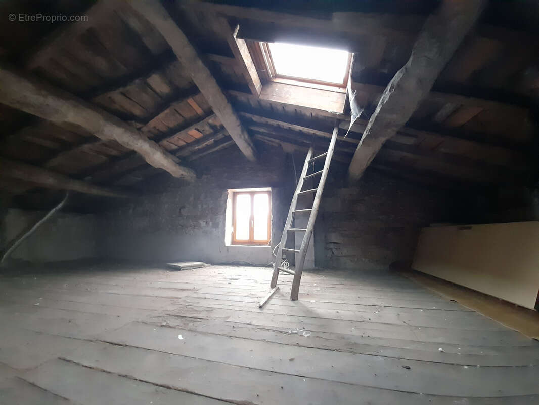 Maison à L&#039;ABERGEMENT-DE-VAREY