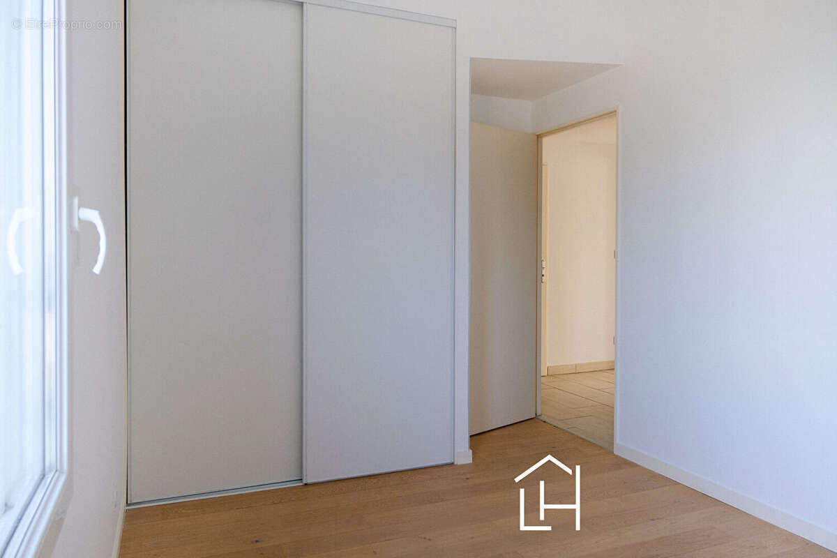 Appartement à CHARBONNIERES-LES-BAINS