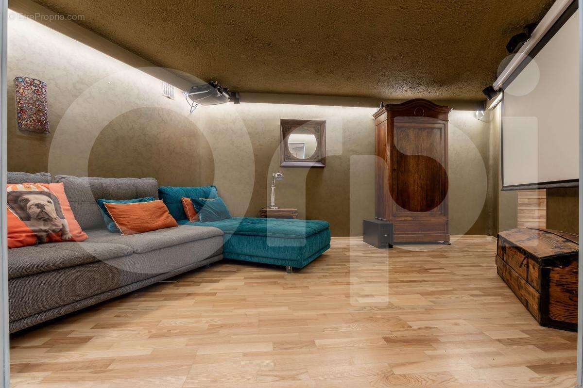 Maison à VILLEFRANCHE-SUR-SAONE