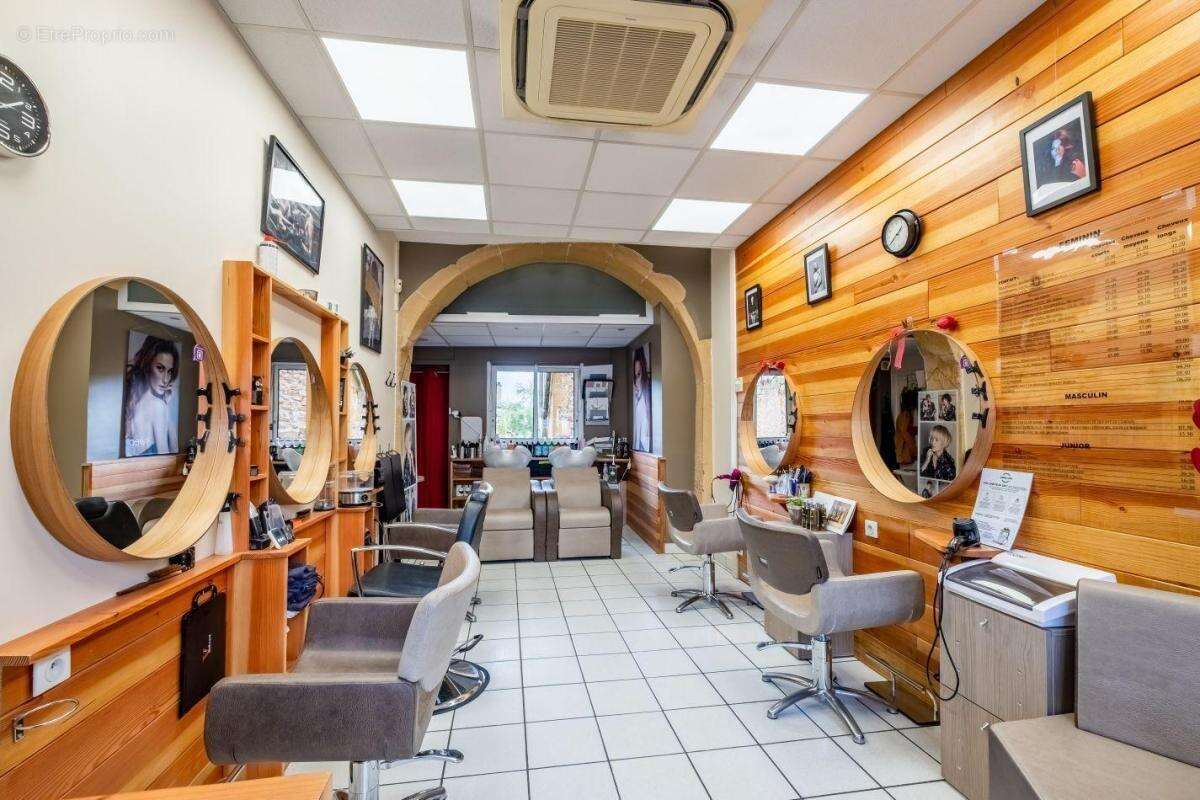 Commerce à LE BOIS-D&#039;OINGT