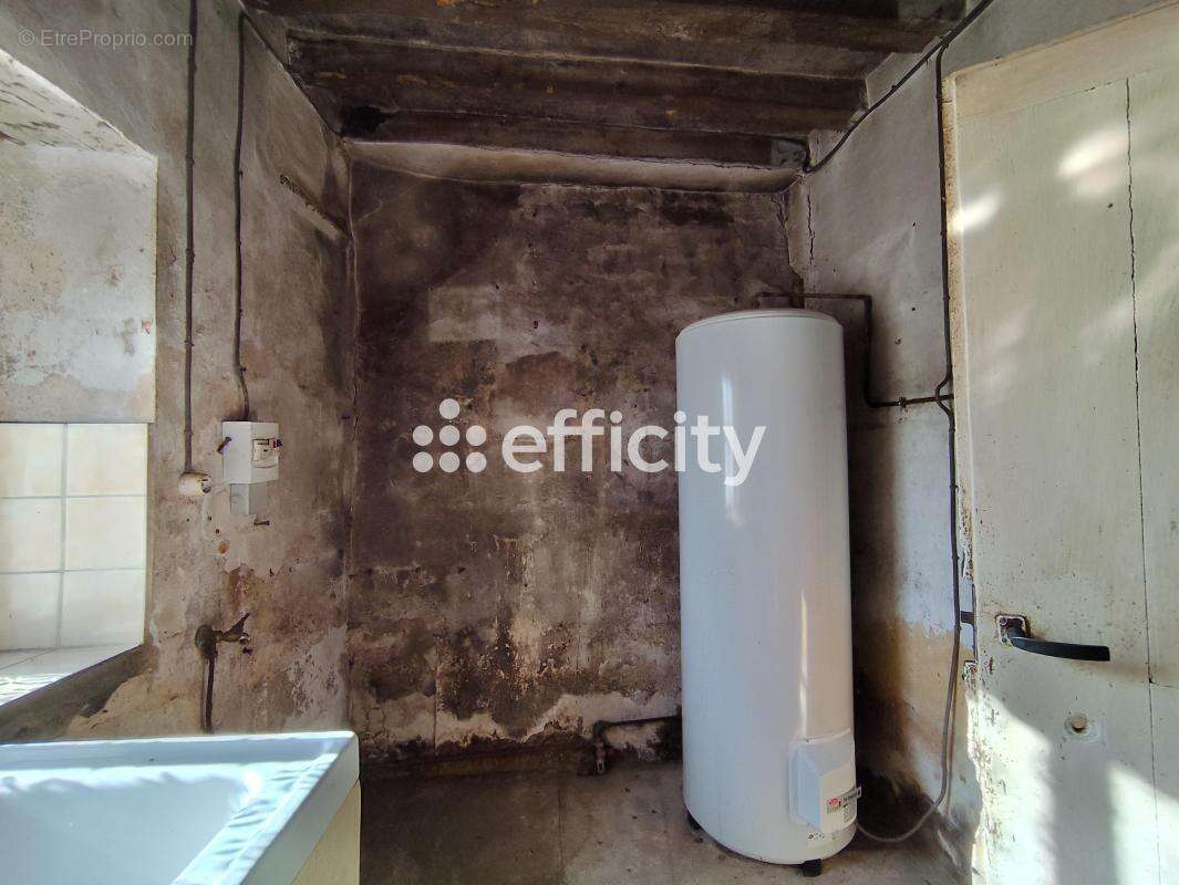 Maison à SAINT-MAURICE-LES-CHARENCEY