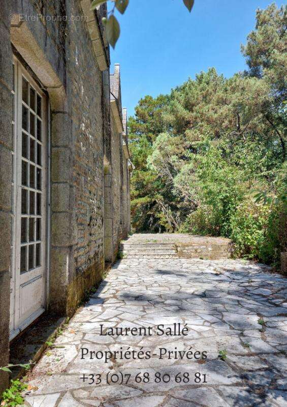 Maison de Maître de 250 m2, édifiée dans un parc boisée de plus de 4 hectares - photo 14