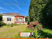 Maison à SAINT-SULPICE-LES-FEUILLES