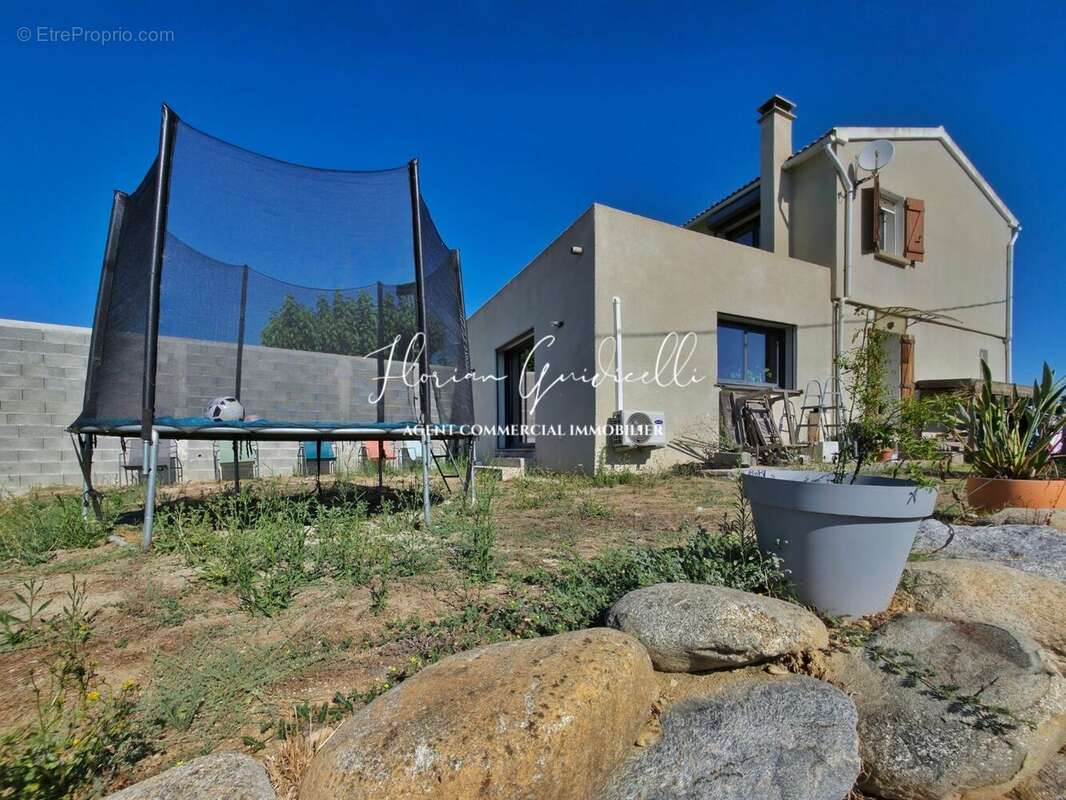 Maison 95 m² à Aleria  - photo 6