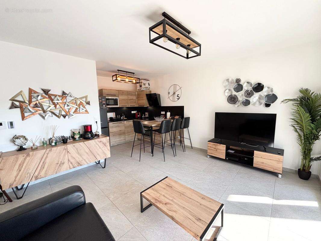 Appartement f2 avec terrasse et parking privatif a vendre résidence les terrasses de la mer - photo 4