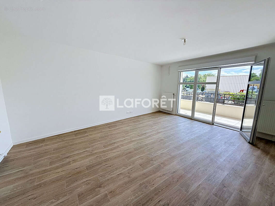 Appartement à MONTLHERY