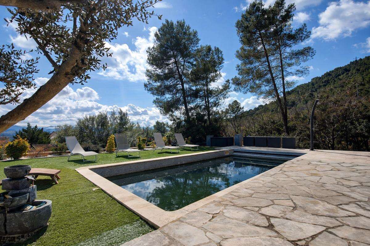 Maison à LA MOTTE
