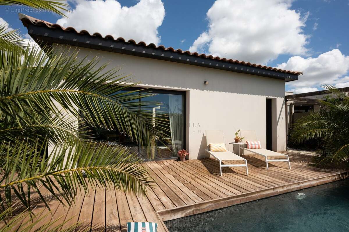 Maison à BESSAN