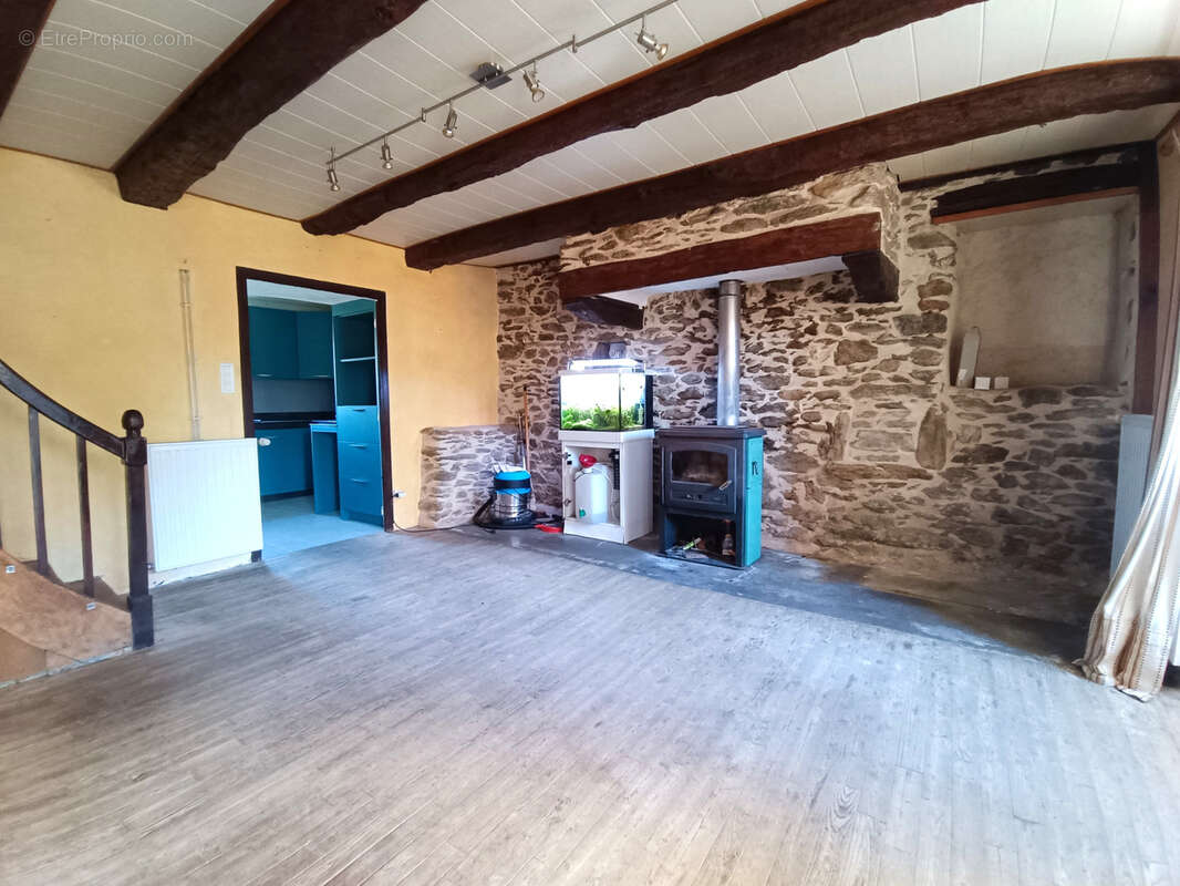 Maison à LESCURE-JAOUL