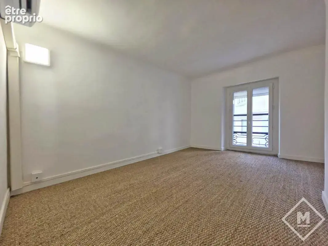 Vente type 2 double destination investissement locatif Baille/Castellane - photo 13