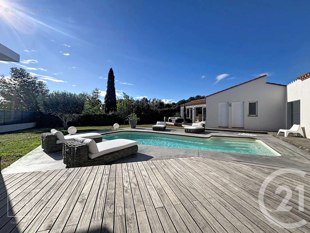 Maison à CORNEILLA-LA-RIVIERE