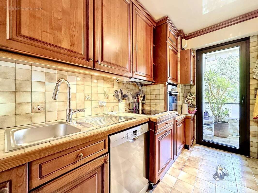 Appartement à LE CANNET