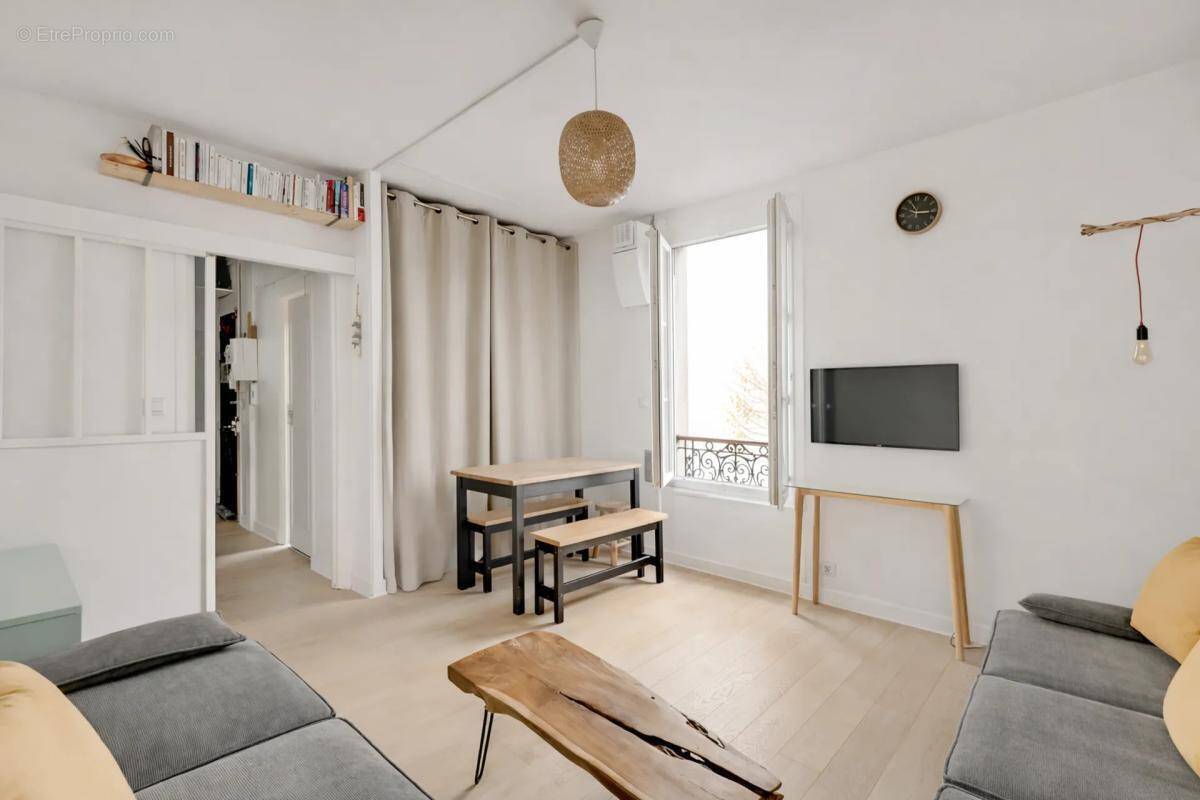 Appartement à LA GARENNE-COLOMBES