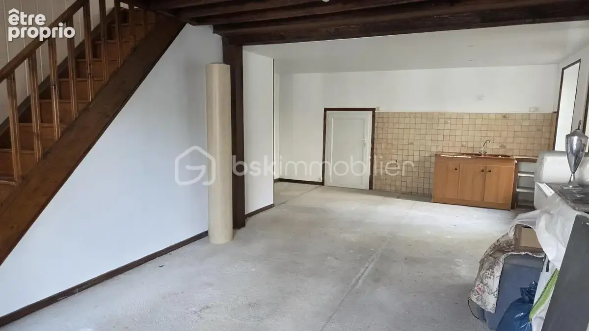 maison de village à Bogny sur meuse (quartier Chateau Regnault) - photo 2