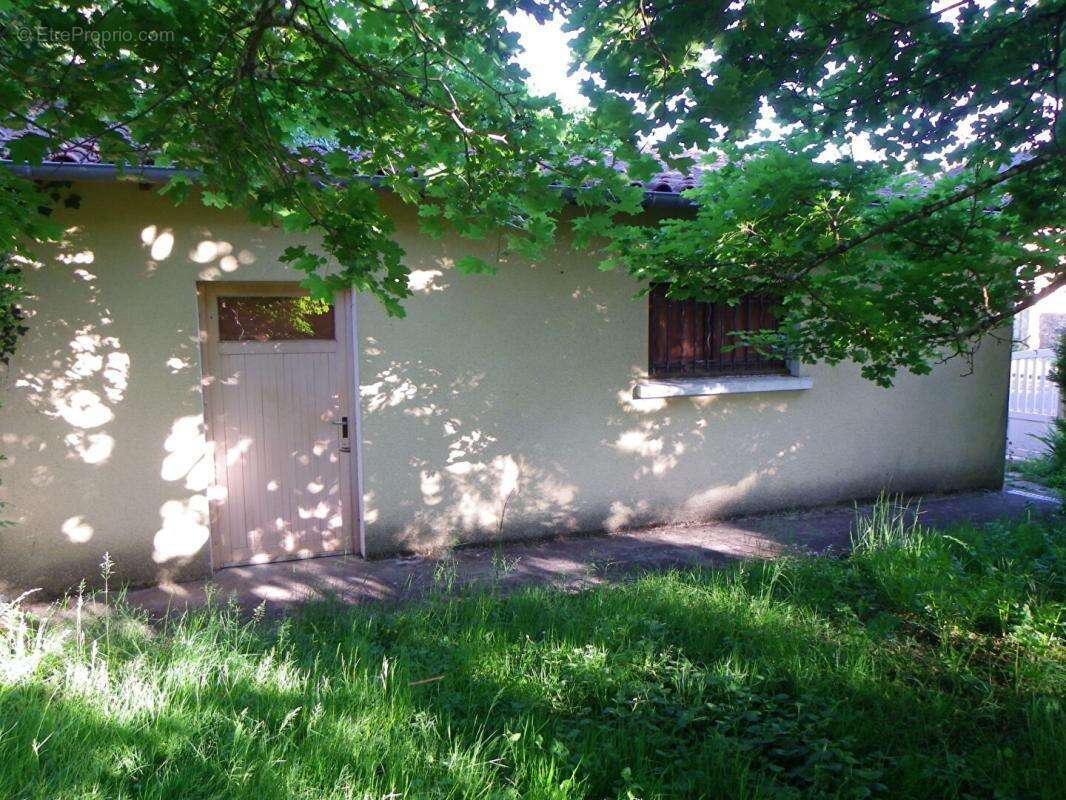 Maison à ORADOUR-SUR-VAYRES