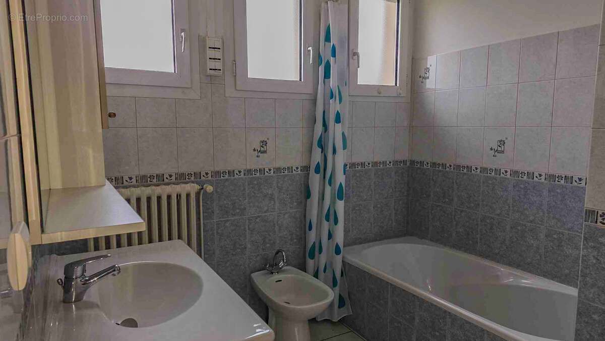 Maison à SAINT-CALAIS