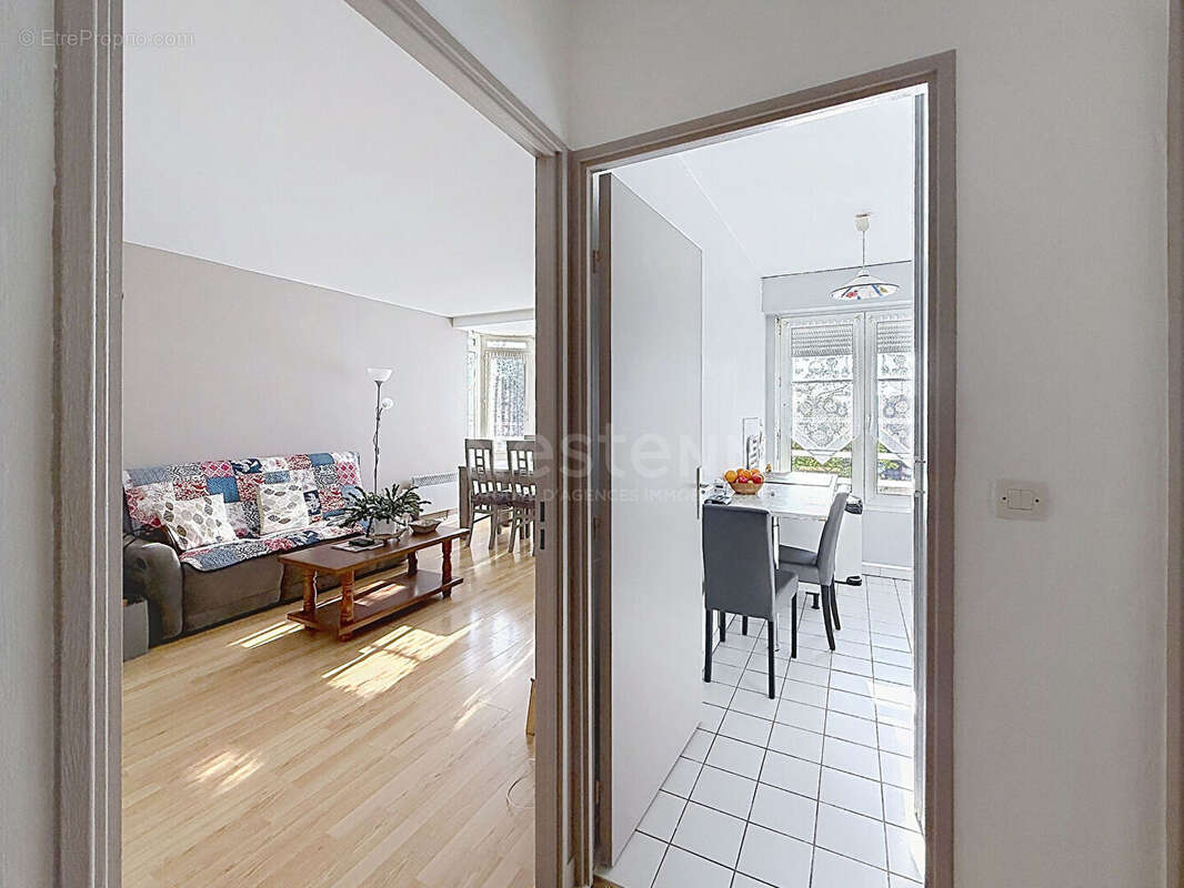 Appartement à LAMORLAYE
