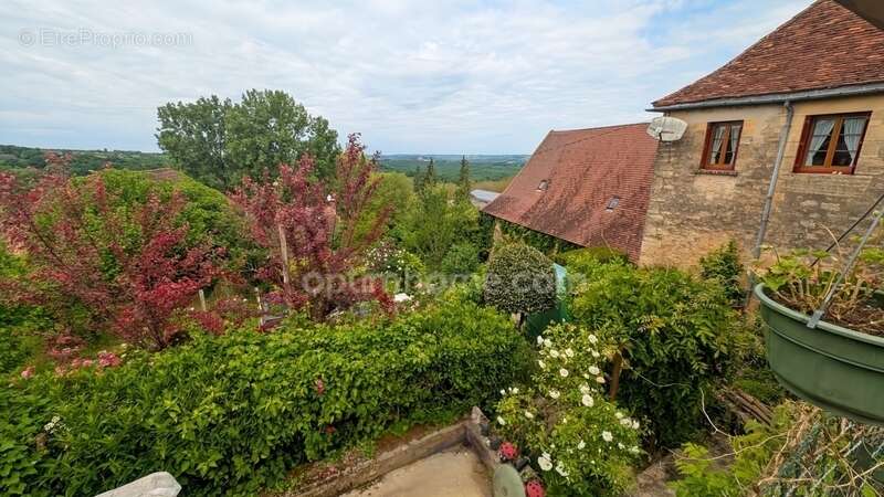 Maison à BADEFOLS-D&#039;ANS