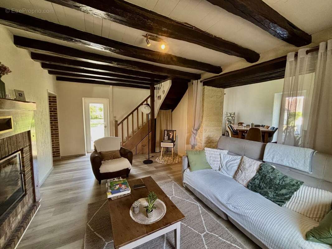 Maison à SAINT-BENIN-D&#039;AZY