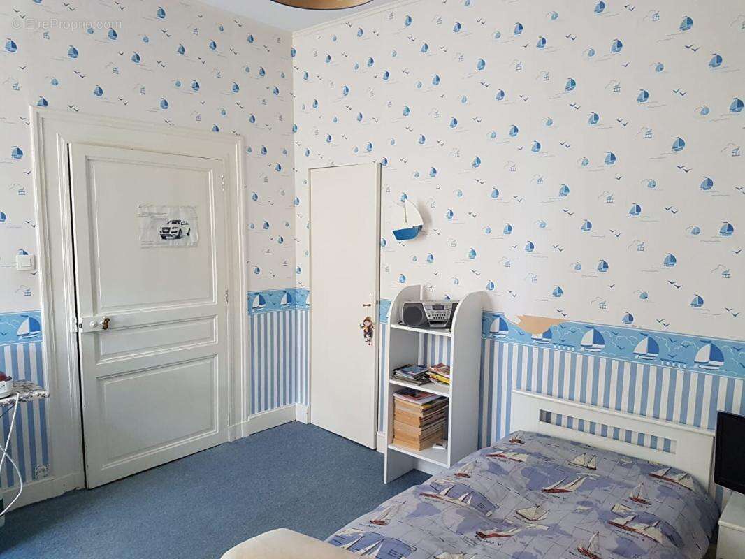 Maison à COULONGES-SUR-L'AUTIZE