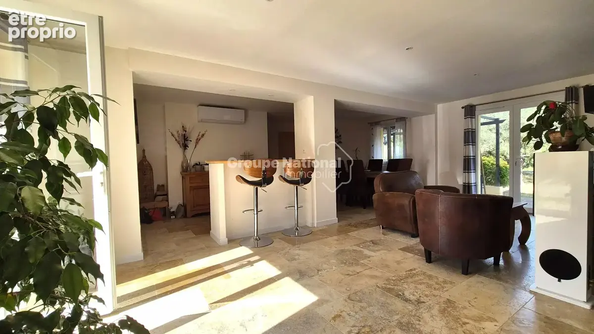 Aubignan - maison sur 2703 m² de terrain - photo 11