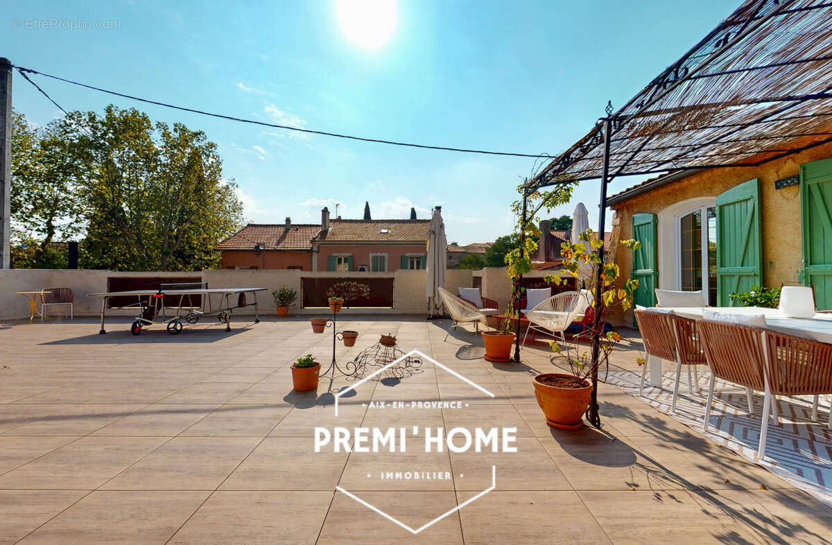 Appartement à ARLES