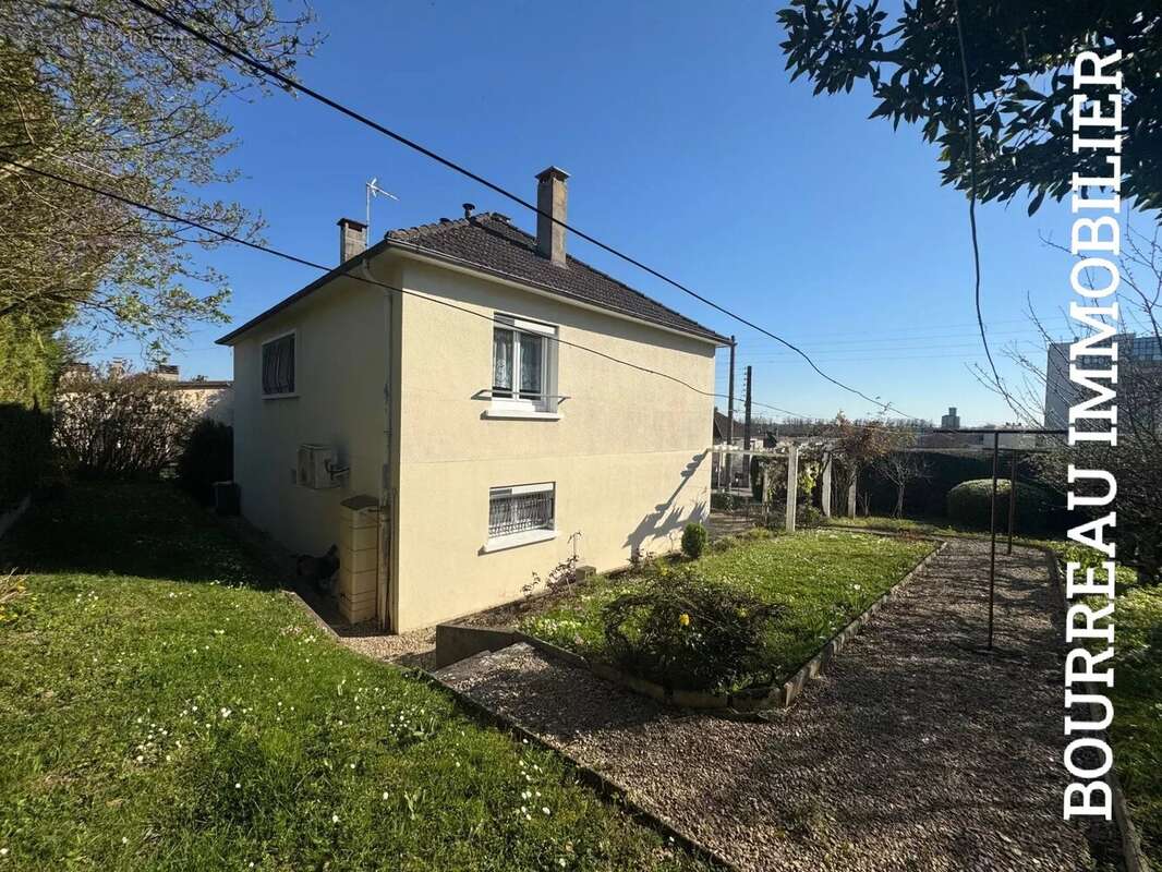 Maison à JOIGNY