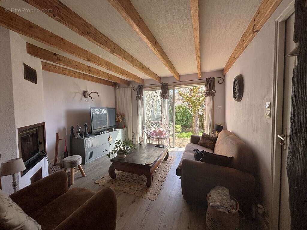 Maison à SAINTE-BAZEILLE