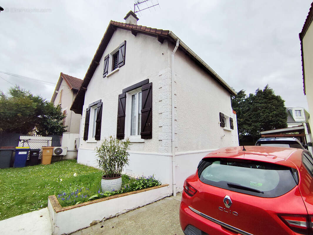 Maison à VILLEMOMBLE