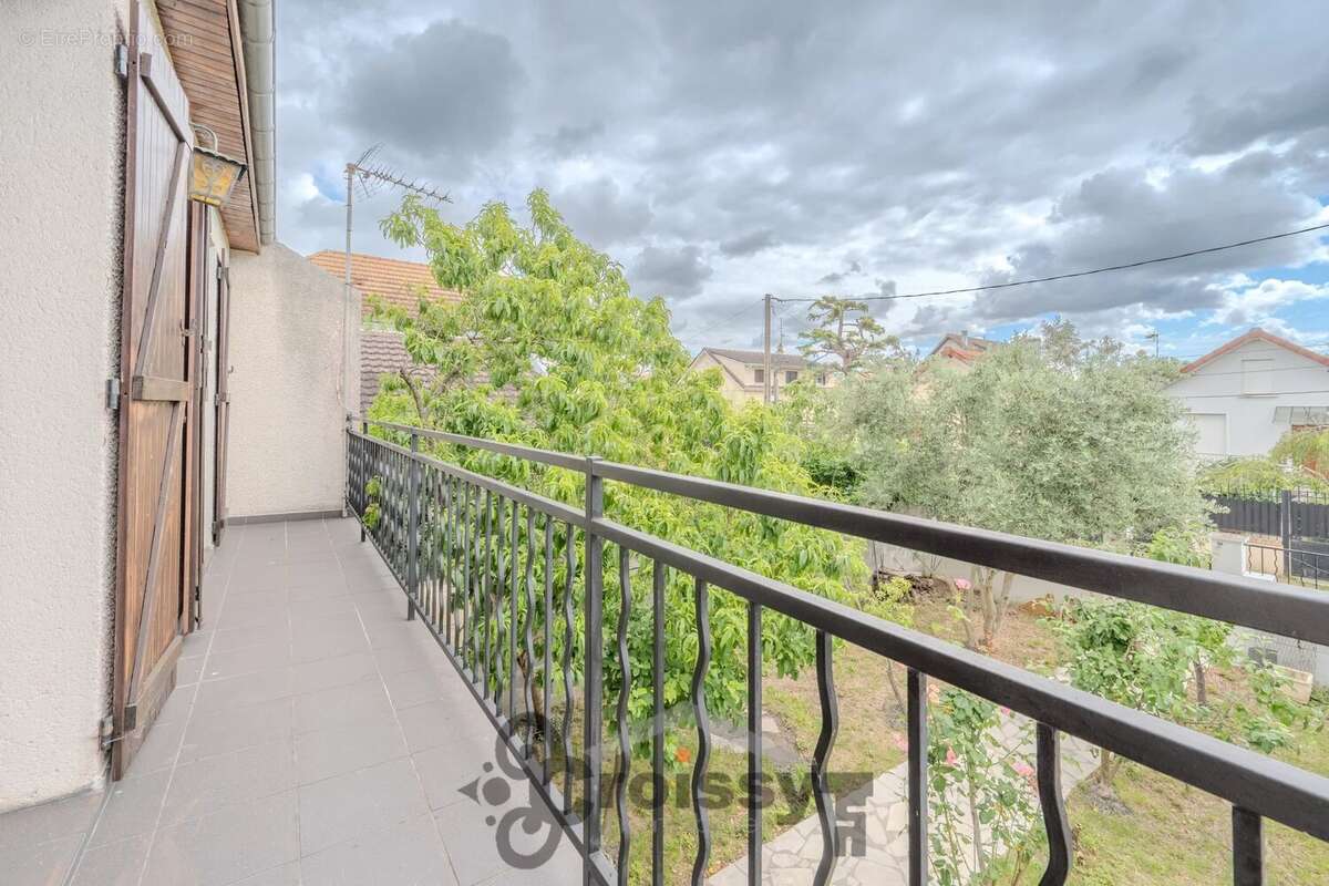 Maison à CROISSY-SUR-SEINE