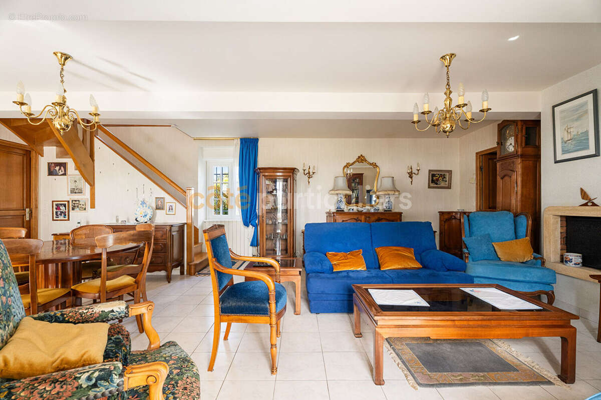 Maison à HIREL