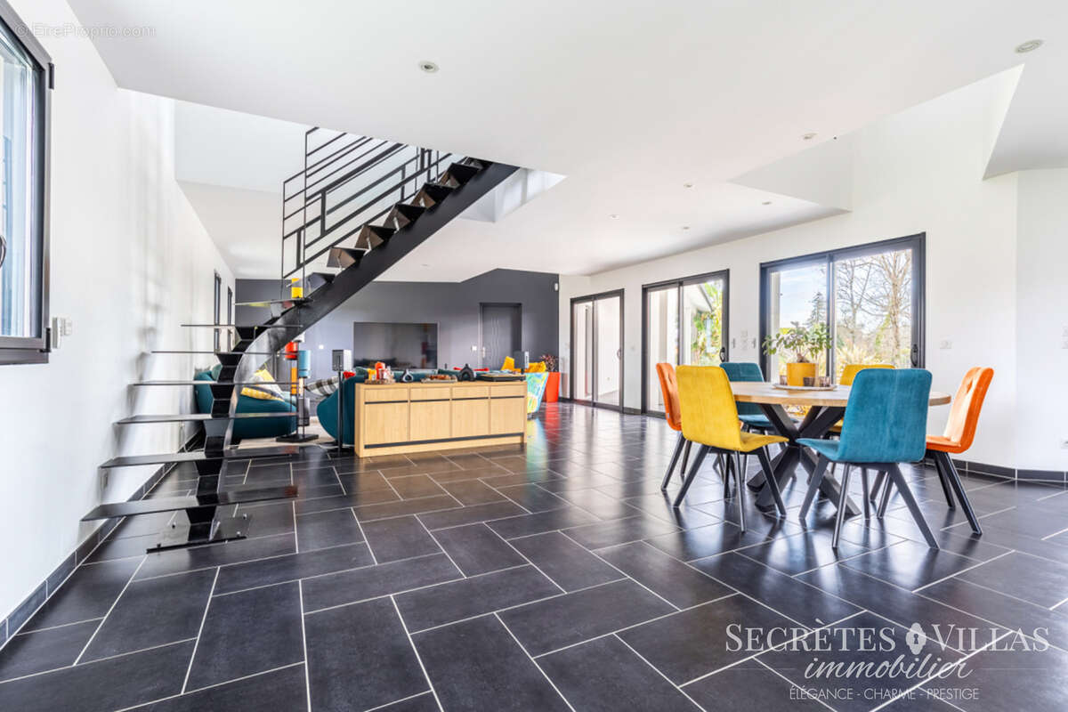 Maison à CARIGNAN-DE-BORDEAUX