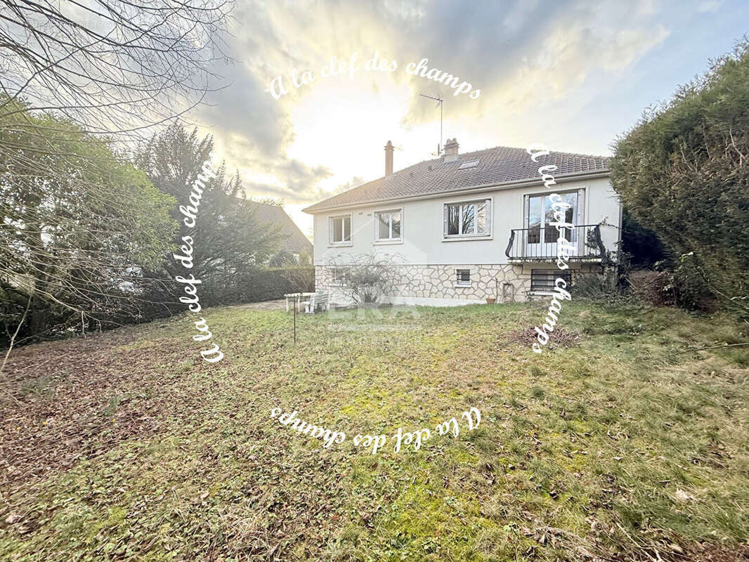 Maison à BURES-SUR-YVETTE