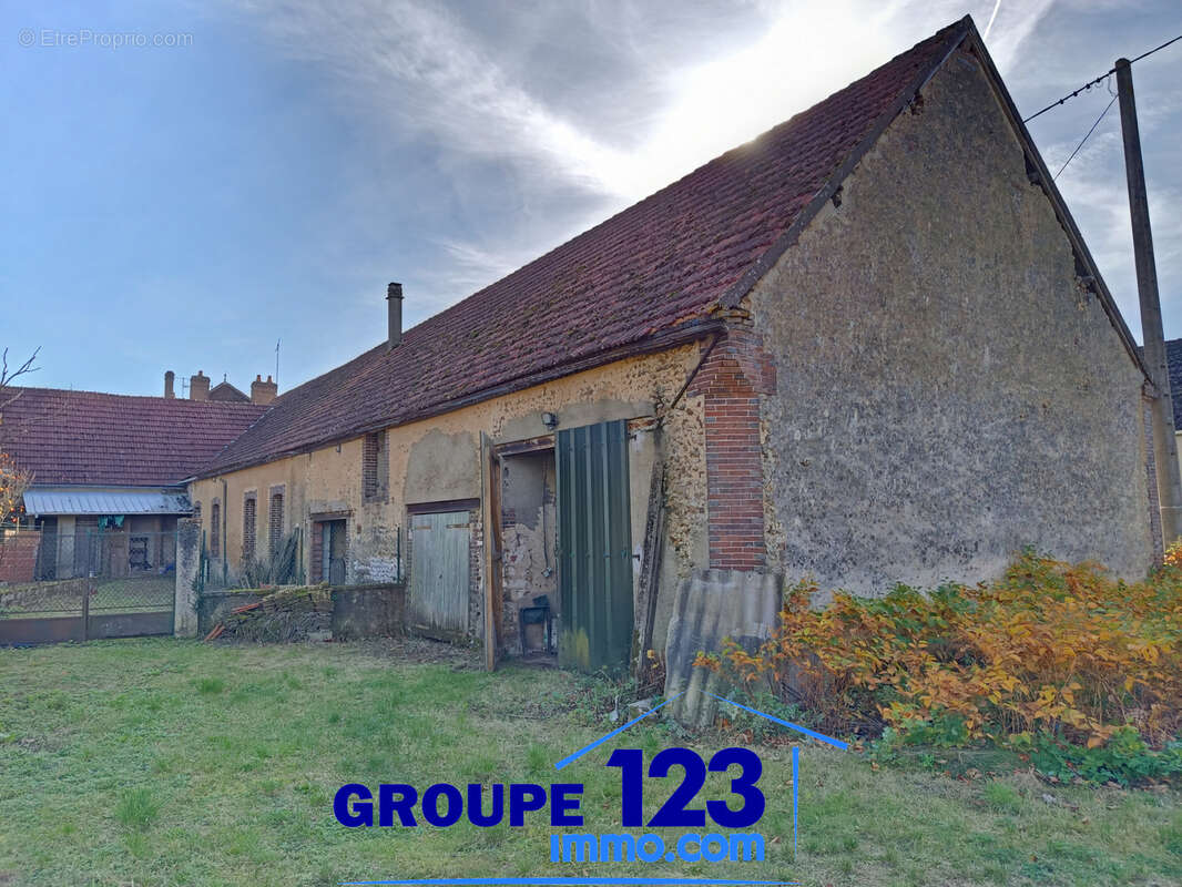 Maison à LES ORMES